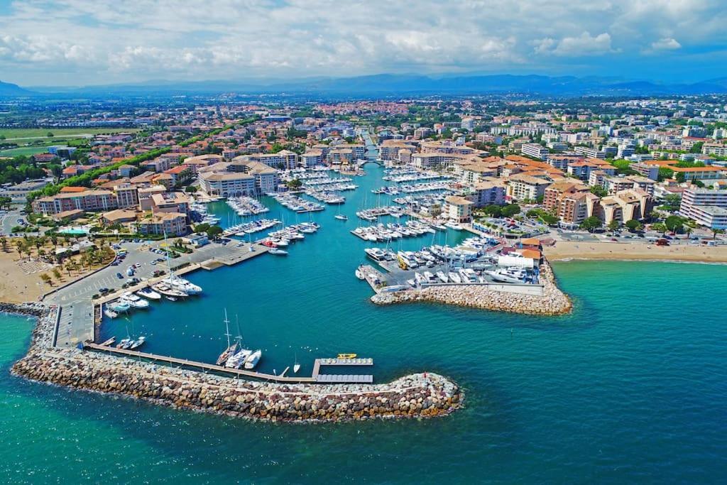Port-Frejus, Le Paladien, Appartement 2 Pieces Climatise, Terrasse & Parking Exterior photo