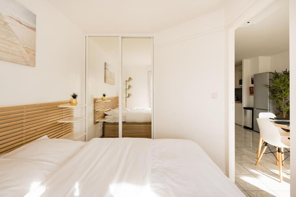 Port-Frejus, Le Paladien, Appartement 2 Pieces Climatise, Terrasse & Parking Exterior photo