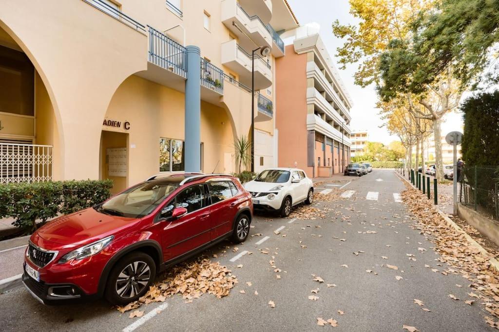 Port-Frejus, Le Paladien, Appartement 2 Pieces Climatise, Terrasse & Parking Exterior photo